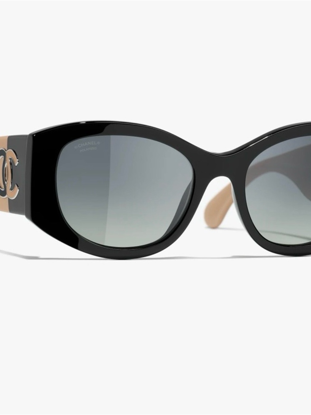 CHANEL Black Cat-Eye Sunglasses with Beige Temple Accents